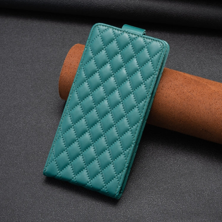 For iPhone 16 Pro Diamond Lattice Vertical Flip Leather Phone Case(Green) - iPhone 16 Pro Cases by buy2fix | Online Shopping UK | buy2fix